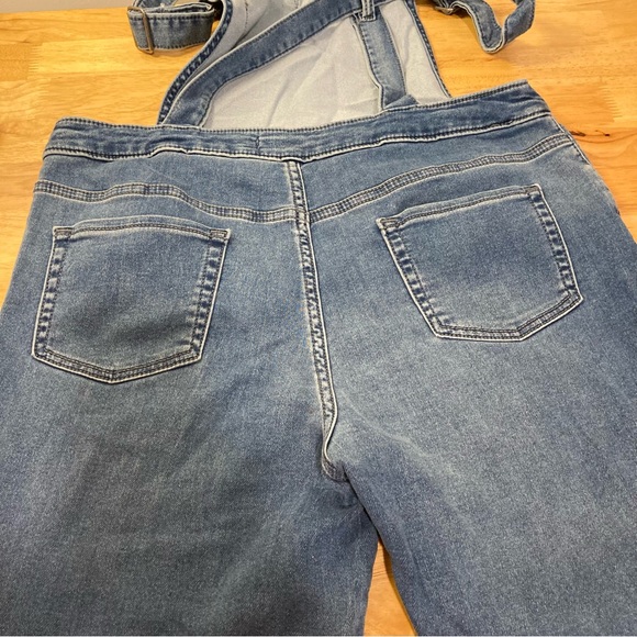 Girls Jean Overalls Size 18 XXL Light Denim Bib Overalls Stretch Cat & Jack NWT - Picture 16 of 16